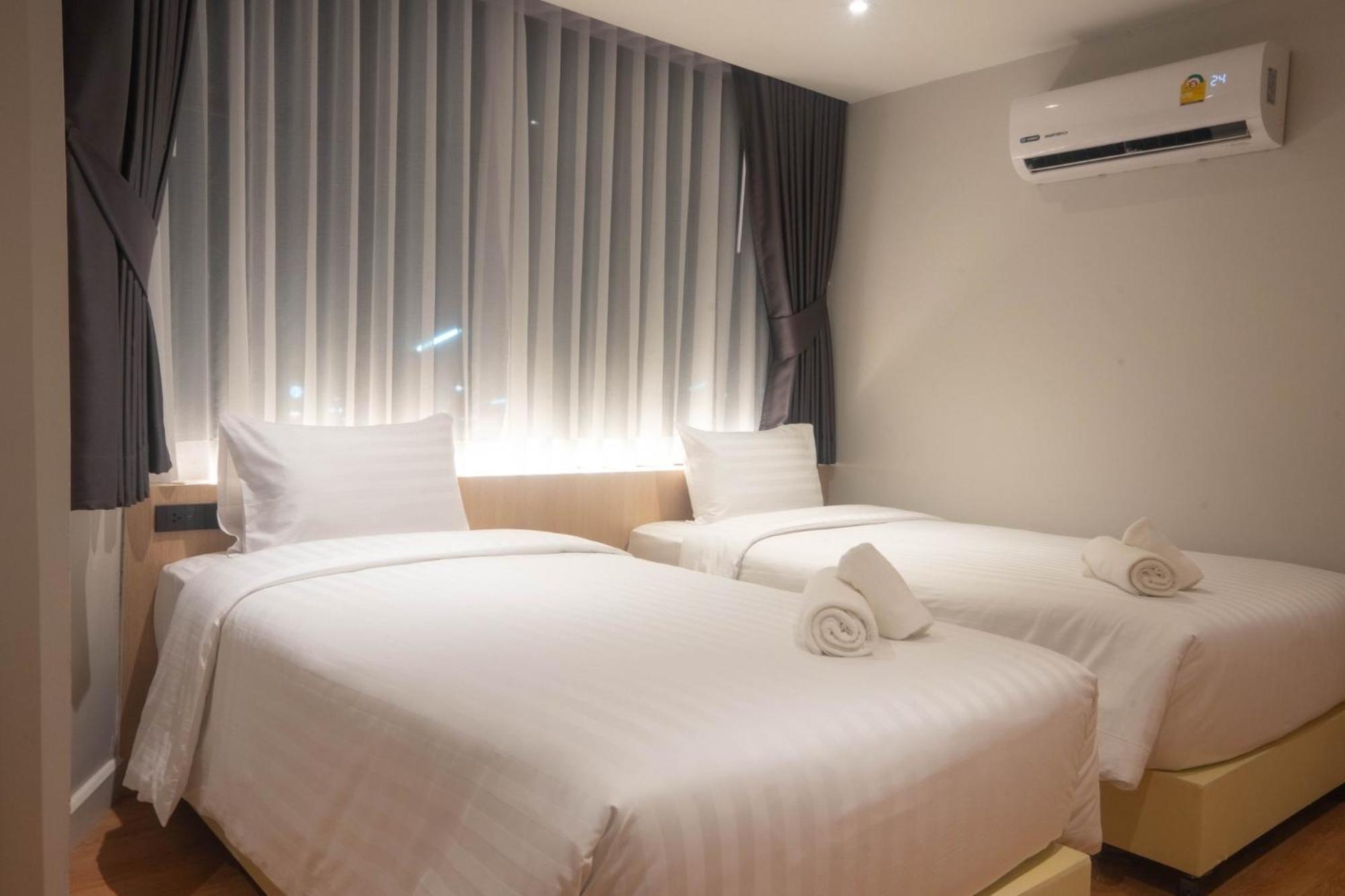V1 Boutique Hotel Kanchanaburi Esterno foto